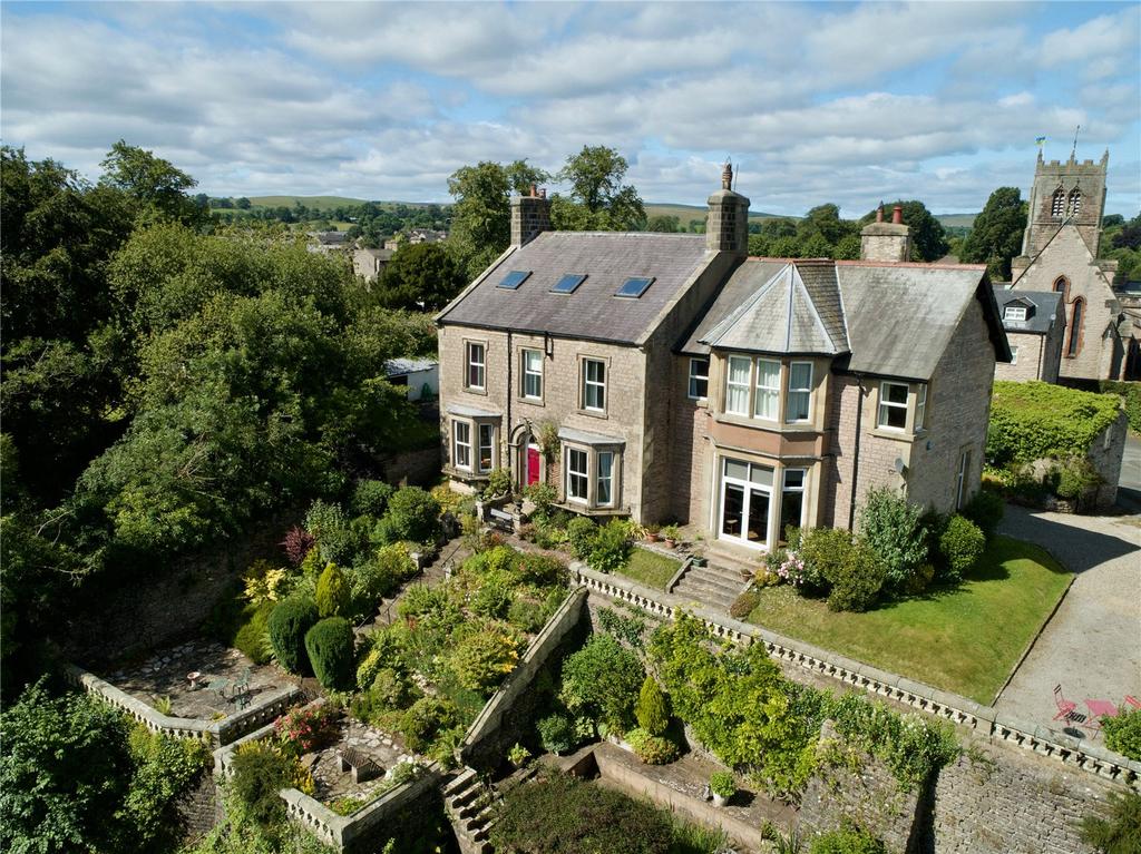 Eden Bank, Vicarage Lane, Kirkby Stephen, Cumbria, CA17 5 bed detached