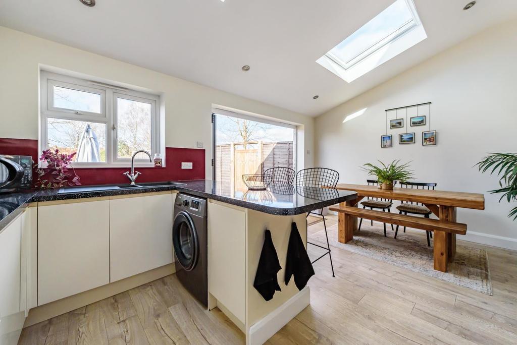 Church Road, Byfleet, West Byfleet, KT14 3 bed semidetached house £