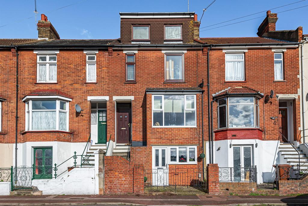Constitution Road, Chatham 4 bed terraced house £305,000