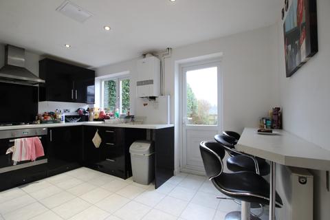 76 Monarch Drive, Worcester, WR2 6ES