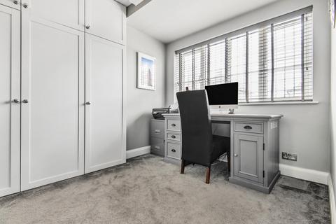 21 Hambro Avenue, Bromley, BR2 7LS