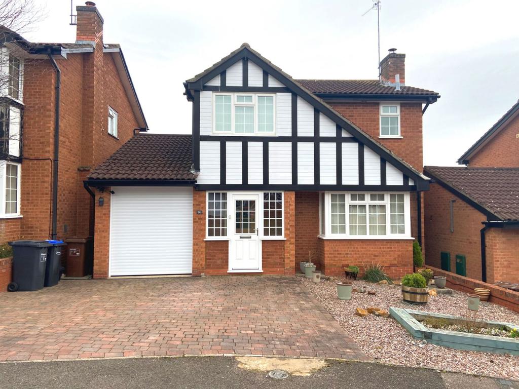 Frosty Hollow, East Hunsbury, Northampton NN4 0SY 3 bed detached house