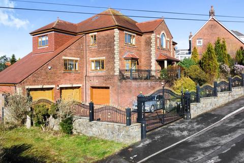 85 Bronallt Road, Hendy, Swansea, SA4 0UD