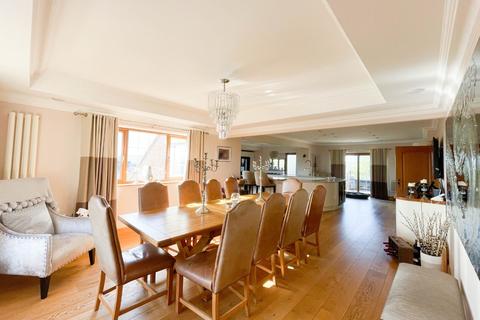 85 Bronallt Road, Hendy, Swansea, SA4 0UD