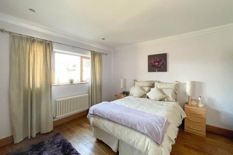 85 Bronallt Road, Hendy, Swansea, SA4 0UD