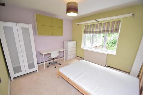 6 bedroom end of terrace house to rent, Stanmore