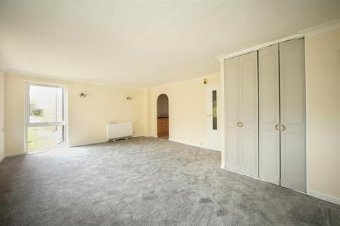 undefined, 11 Hometor House, Exeter Road EX8