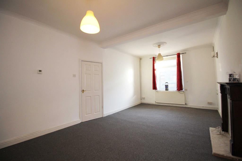84 Mill Street. Tonyrefail, CF39 8AF 3 bed terraced house £625 pcm (£144 pw)