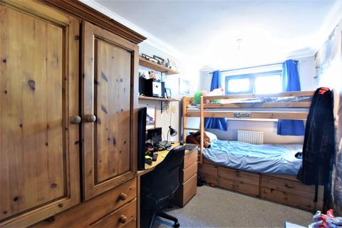 3 Dorking Crescent, Clacton-on-sea, CO16 8FQ