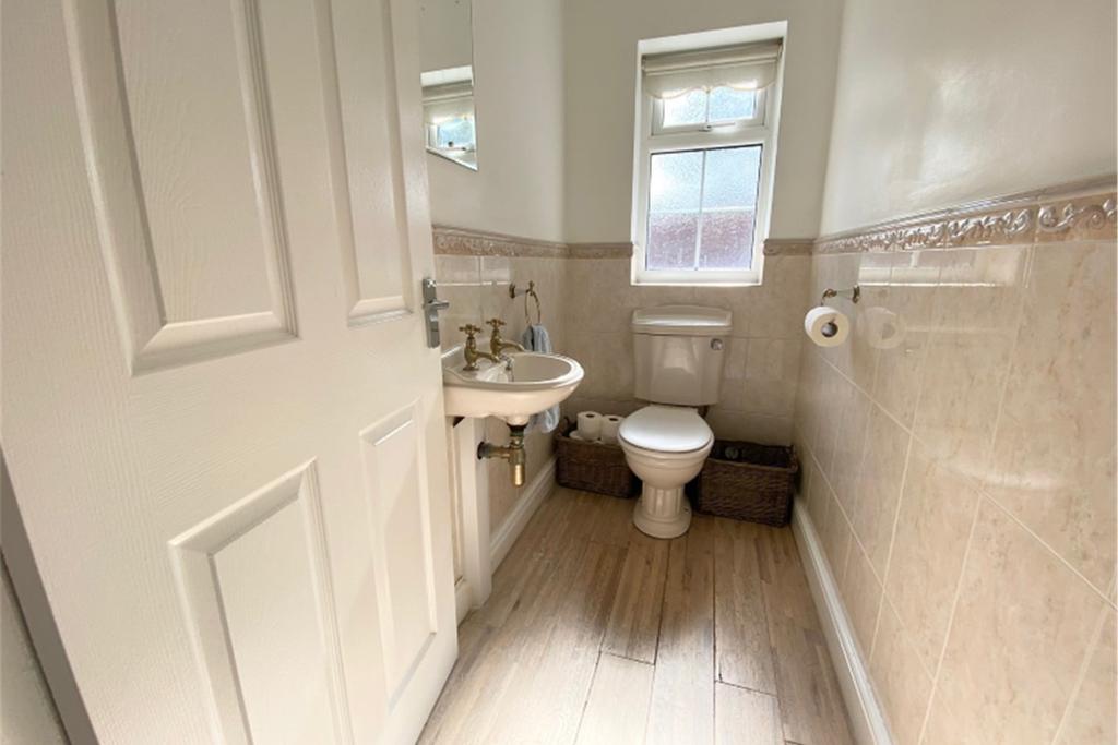Ennerdale Road, Formby, Liverpool, L37 4 bed detached house £335,000