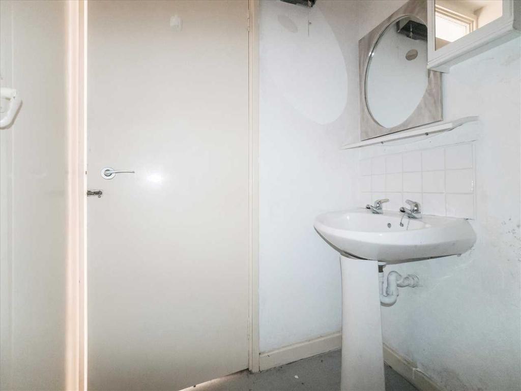 Bathroom (2)