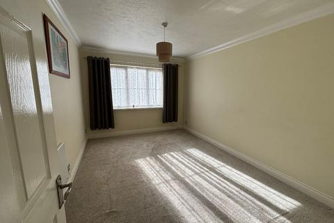 2 bedroom flat to rent - 3 The Anchorage