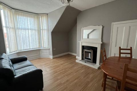 2 bedroom flat to rent, Whitehall Terrace, Sunderland SR4