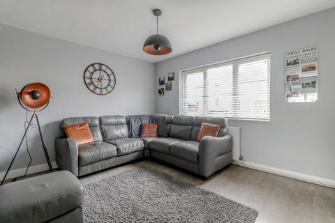 40 Hurst Drive, Waltham Cross, EN8 8DQ