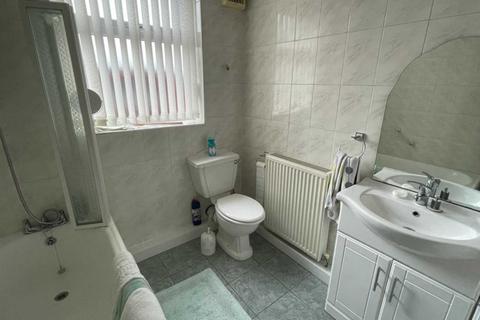 14 Condor Close, Liverpool, L19 5NU