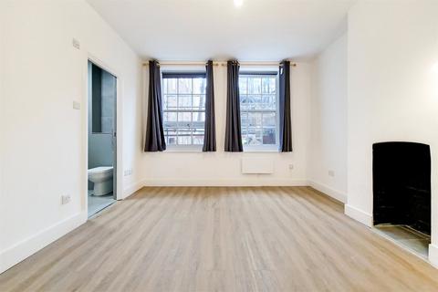 Studio to rent, St. Vincent Street, Marylebone Village, London, W1U