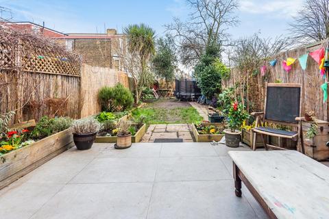 107 Howson Road, London, SE4 2BB