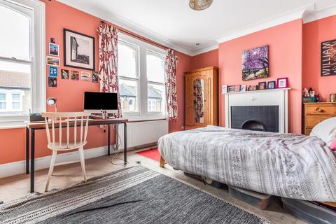 107 Howson Road, London, SE4 2BB