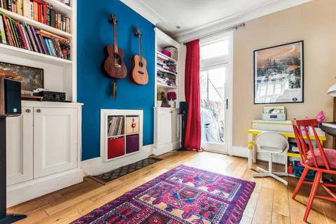 107 Howson Road, London, SE4 2BB