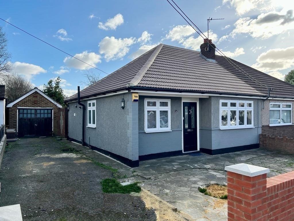 Betterton Road, Rainham 2 bed bungalow £400,000