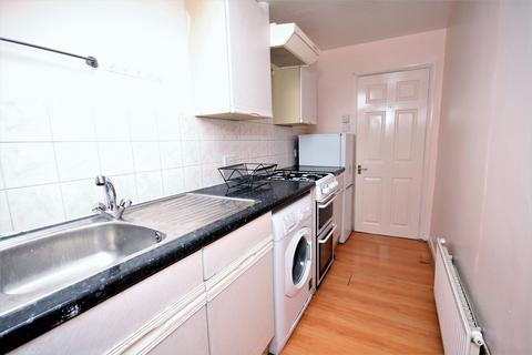 1 bedroom flat to rent, Dunsmure road, Stoke Newington