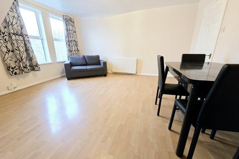 1 bedroom flat to rent, Dunsmure road, Stoke Newington