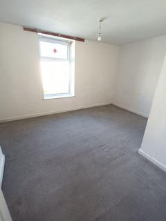 3 bedroom terraced house to rent, Barnes Street, Clayton Le Moors BB5