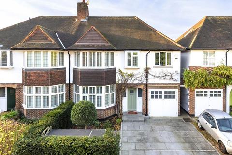 10 Grove Gardens, Teddington, TW11 8AP