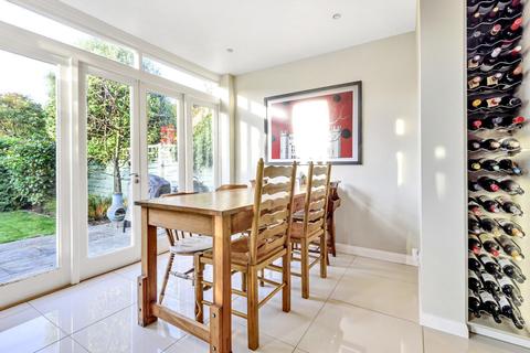 10 Grove Gardens, Teddington, TW11 8AP
