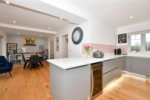 4 bedroom end of terrace house for sale - Ridgewell Grove, Hornchurch, Essex