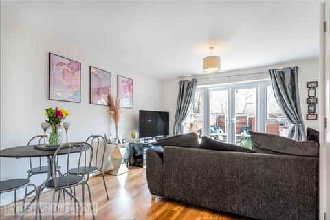 23 Walter Mills Way, Oldham, OL4 3FU