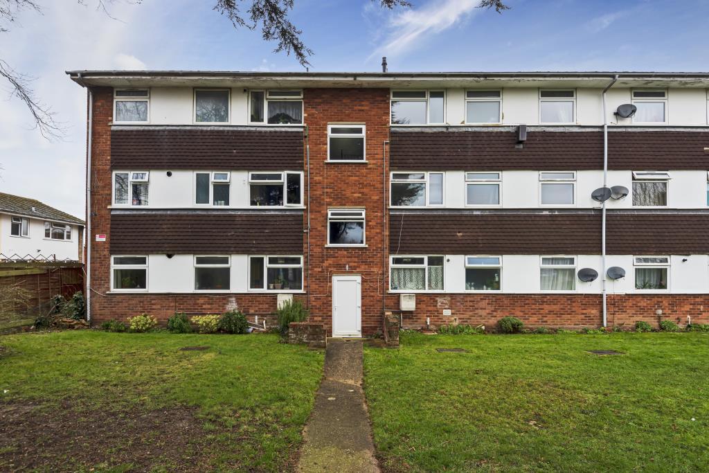 Walk, Aylesbury, HP21 2 bed apartment £950 pcm (£219 pw)