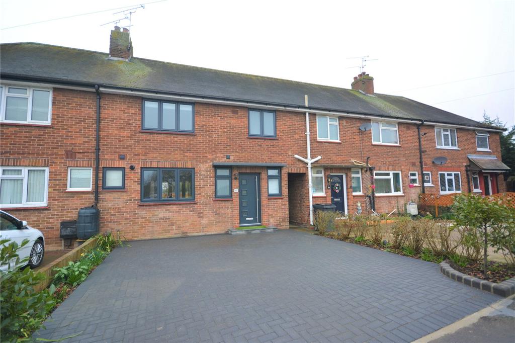 Shelley Road, Chelmsford, CM2 3 bed terraced house £1,850 pcm (£427 pw)