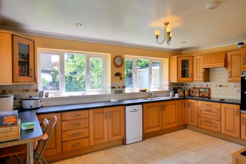 21 Marshall Close, Feering, Colchester, CO5 9LQ