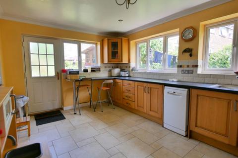 21 Marshall Close, Feering, Colchester, CO5 9LQ