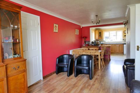 21 Marshall Close, Feering, Colchester, CO5 9LQ