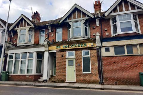 2 bedroom apartment to rent, South Way, Newhaven
