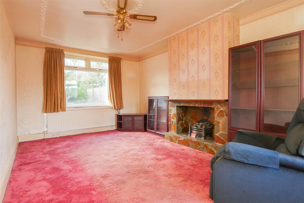 Croft Avenue, Farsley, LS28 5HB 3 bed semidetached house £240,000