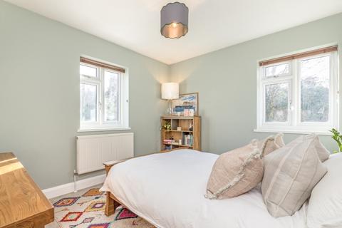 3 bedroom maisonette for sale - Horn Park Lane London SE12