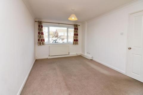 3 bedroom terraced house to rent, Folly Close, Hitchin, SG4