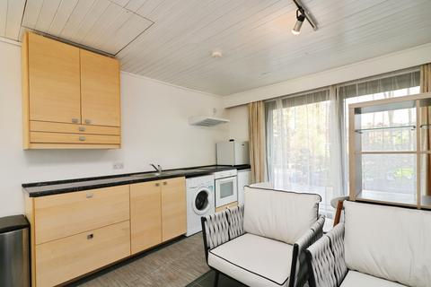 undefined, The Green, Welwyn, AL6