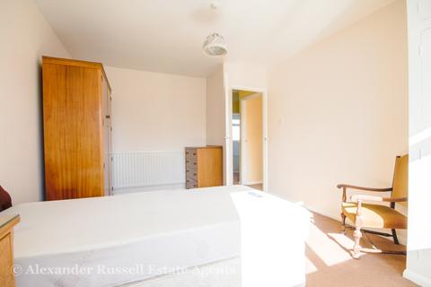 9 Cuthbert Road, Westgate-on-sea, CT8 8PA