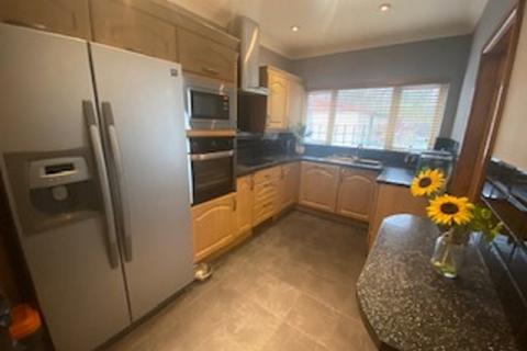 13 Alder Avenue, Ystradgynlais, Swansea, SA9 1AQ