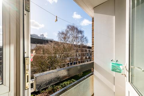 48 Ballance Road, London, E9 5SR