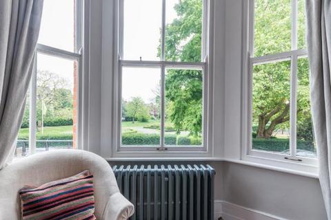 1 Calais Street, London, SE5 9LP
