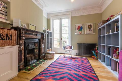 1 Calais Street, London, SE5 9LP