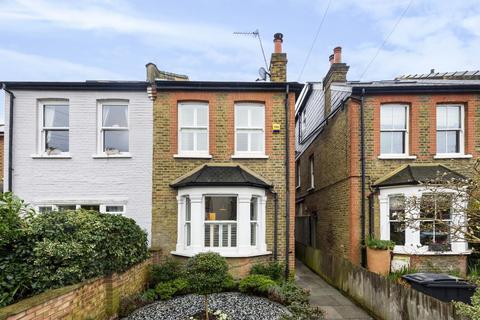 12 Rowlls Road, Kingston Upon Thames, KT1 3ET