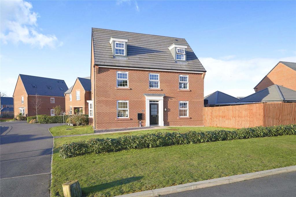 Lightfoot Lane, Fulwood, Preston, Lancashire, PR4 5 bed detached house £425,000 Lightfoot Lane, Fulwood, Preston, Lancashire, PR4 5 bed detached house £425,000