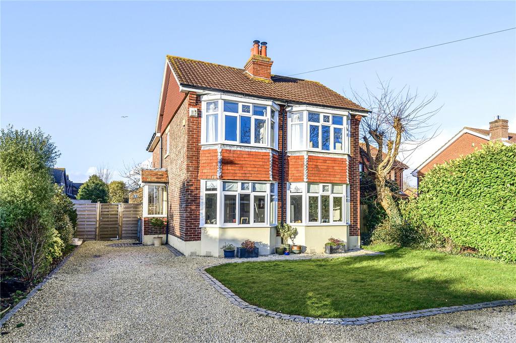 Warsash Road, Warsash, Hampshire, SO31 4 bed detached house £775,000