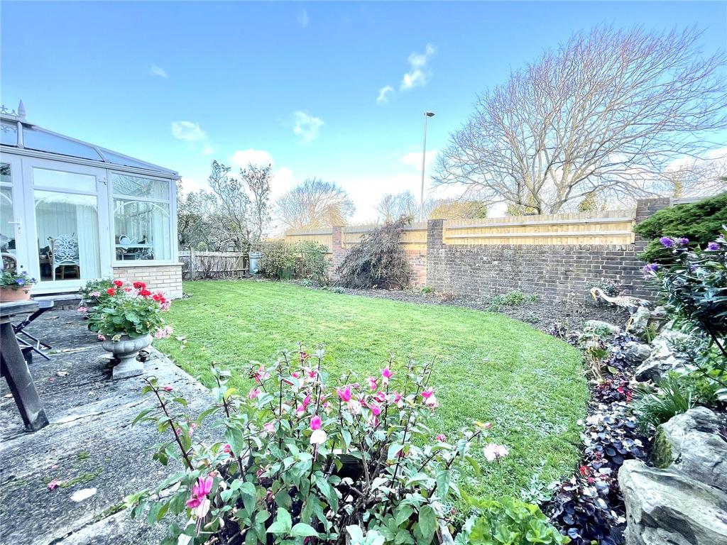 Clifford Avenue, Eastbourne, East Sussex, BN21 4 bed detached house £